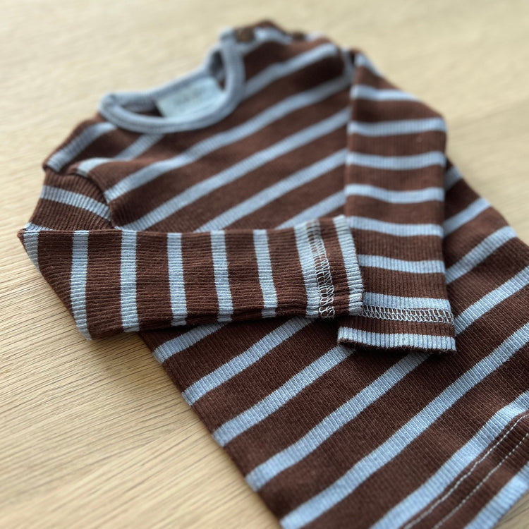 Bluser