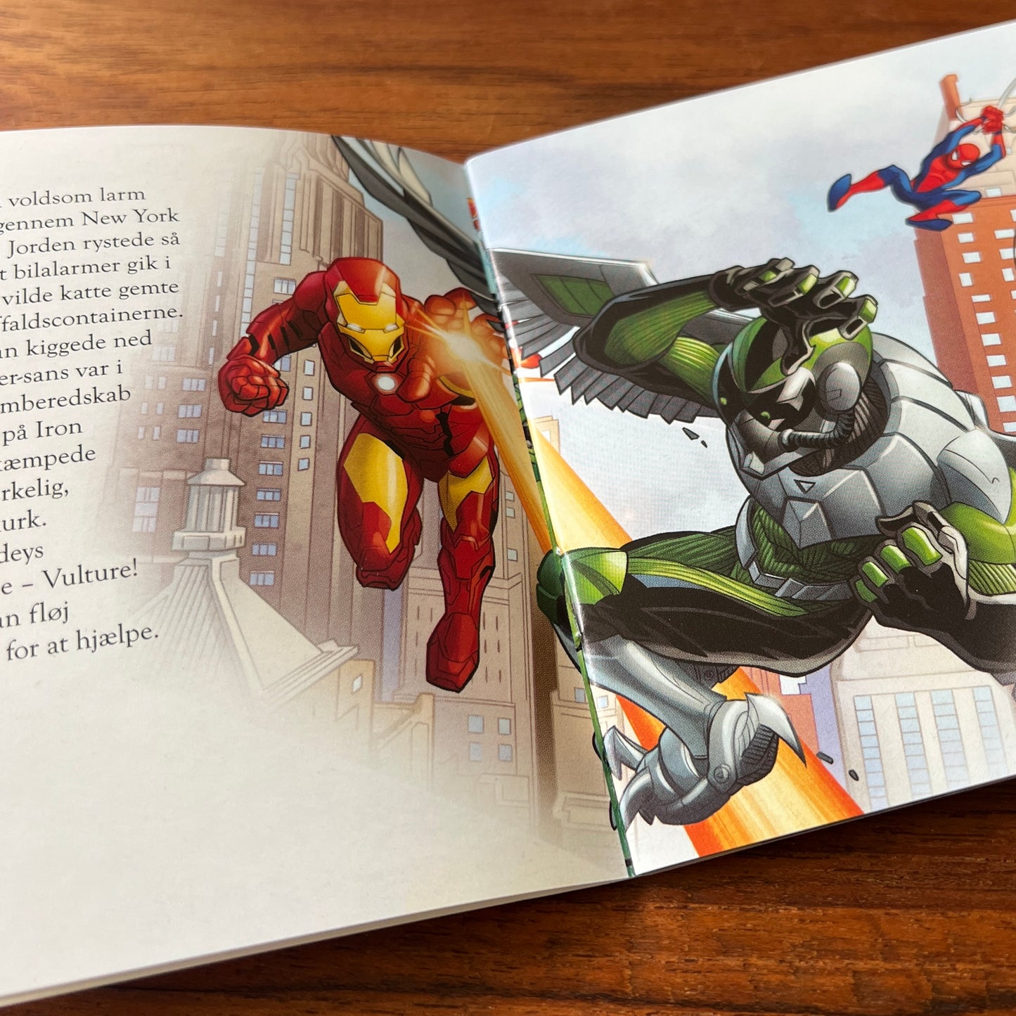 Pixibog - Spiderman - Angreb fra portalen