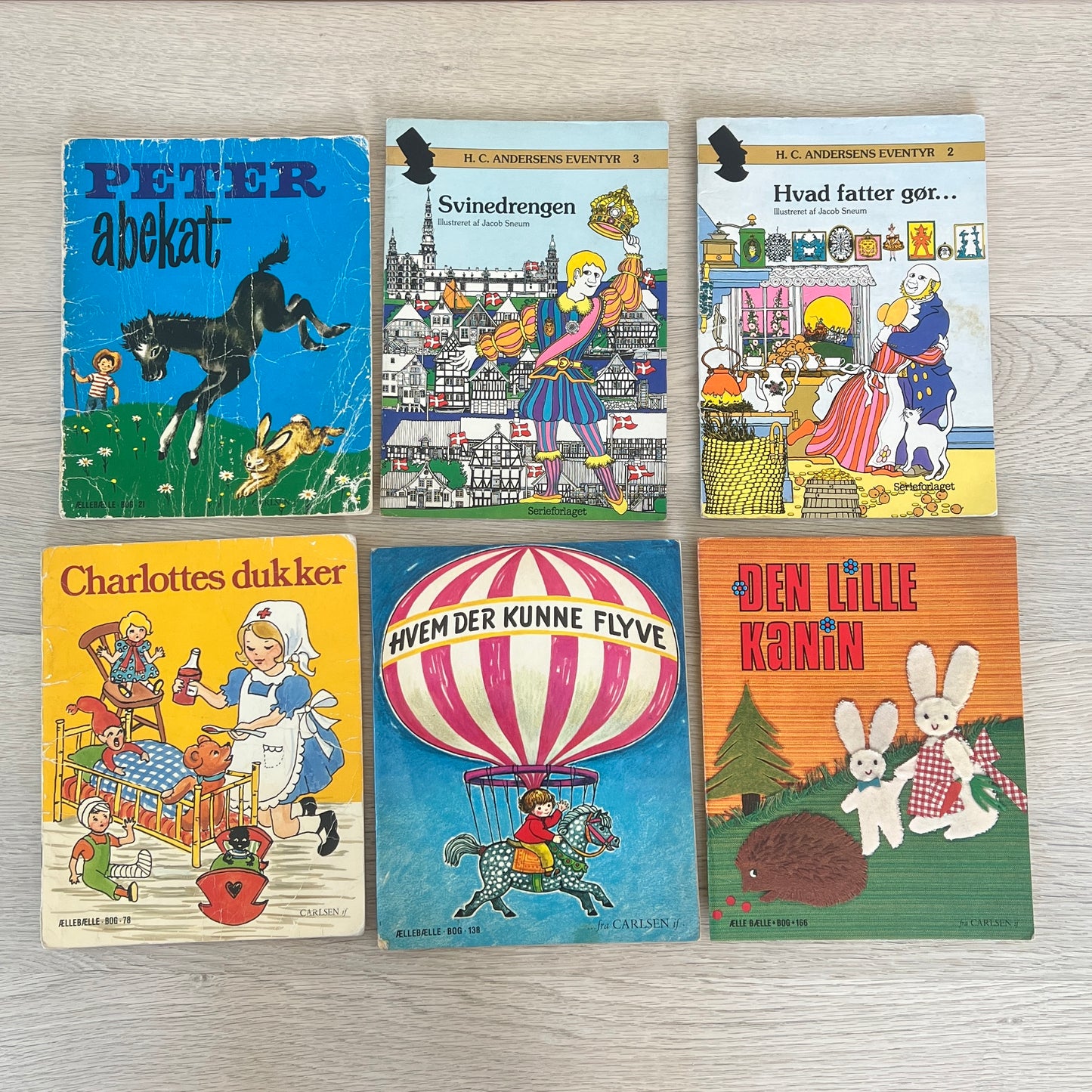 Samling vintage bøger fra 70’erne og 80’erne