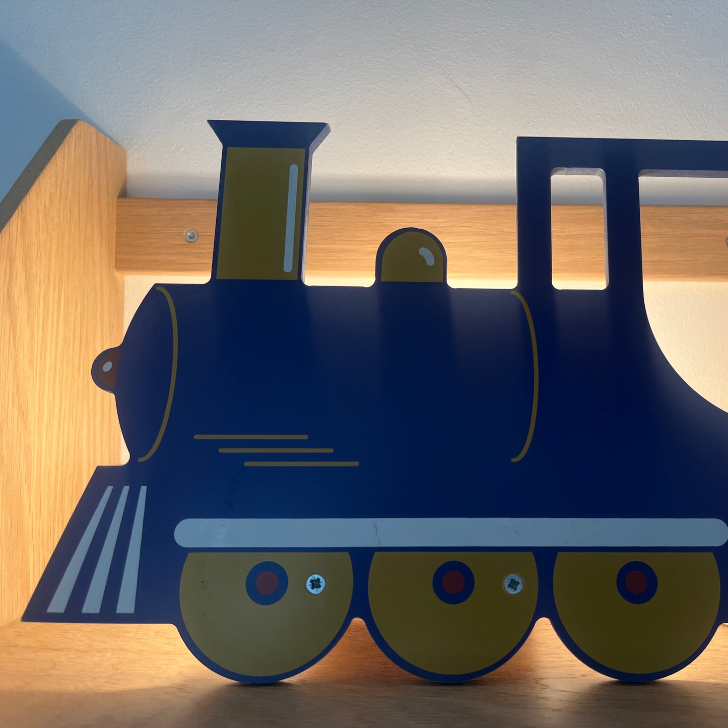 Lampe til børneværelset Tog