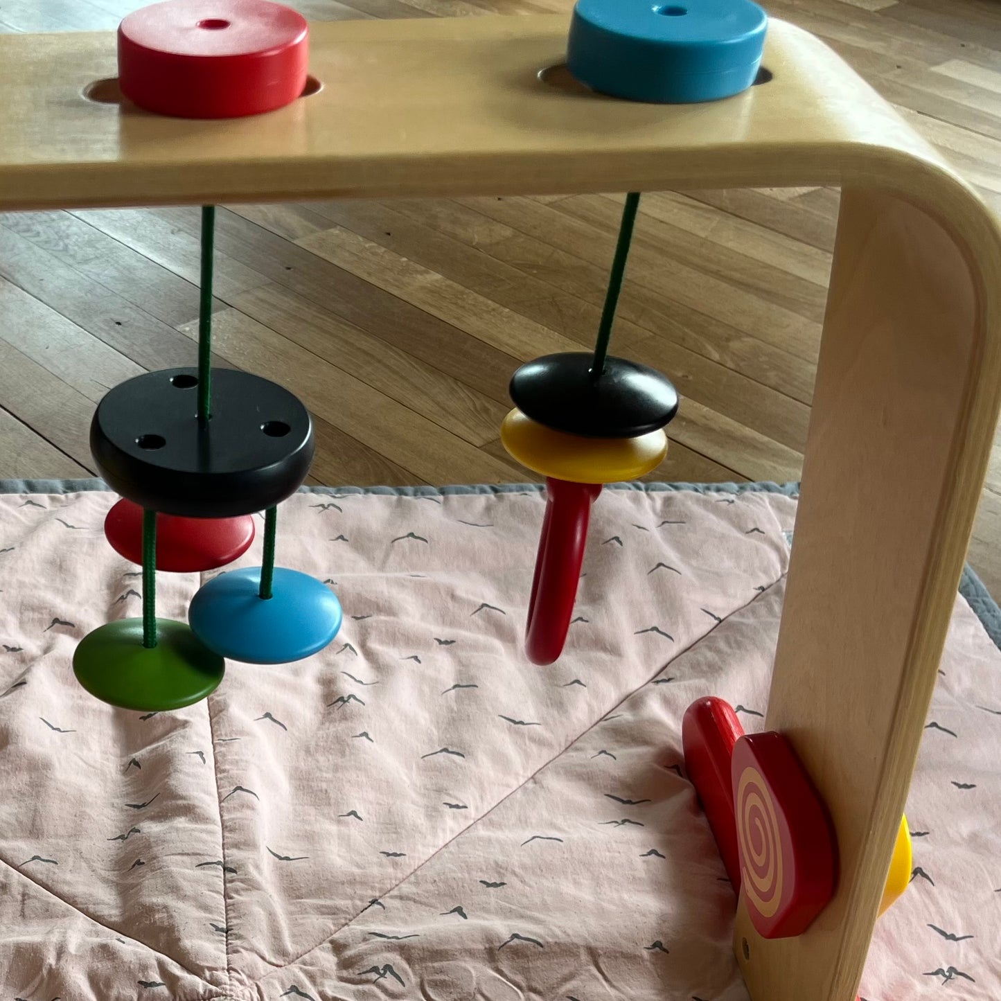 Aktivitetsstativ til baby