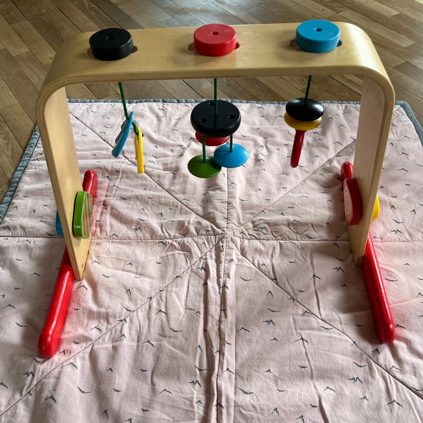 Aktivitetsstativ til baby
